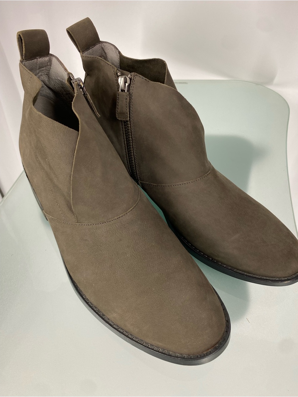 Eileen Fisher Size 11 Taupe Leather Ankle Boots Side Zip Booties